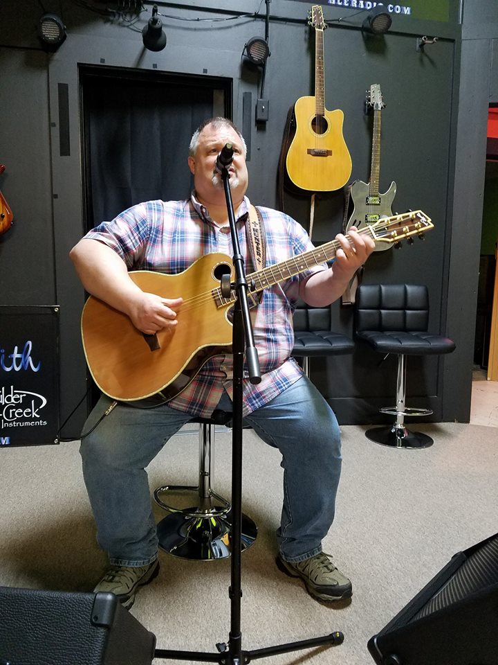 hunter-doing-a-test-mic-2